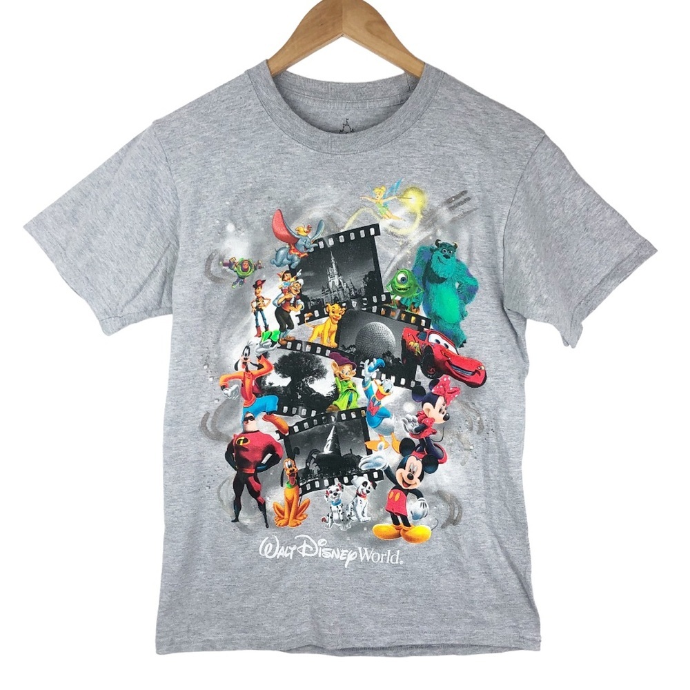 Walt Disney World Gray‎ Graphic T Shirt Women's All Over Characters Movie Film